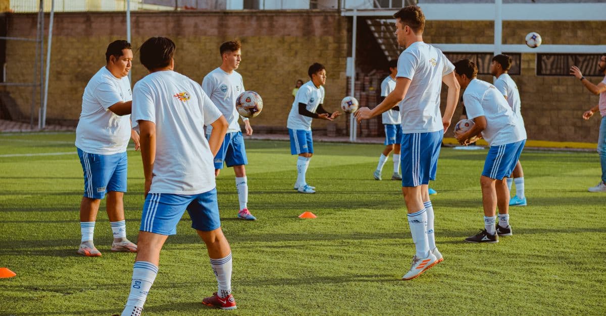 The 4v2 Rondo: Why Every Coach Should Use It